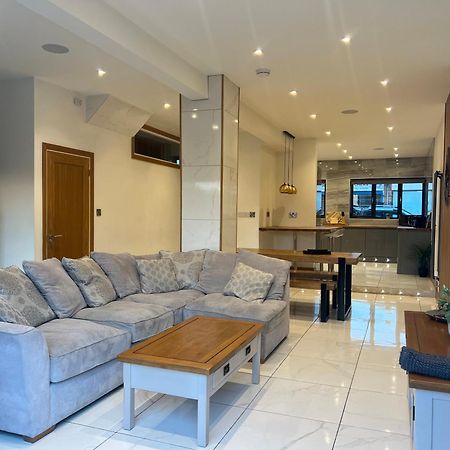 Broadway Beach Home With Hot Tub Herne Bay Bagian luar foto