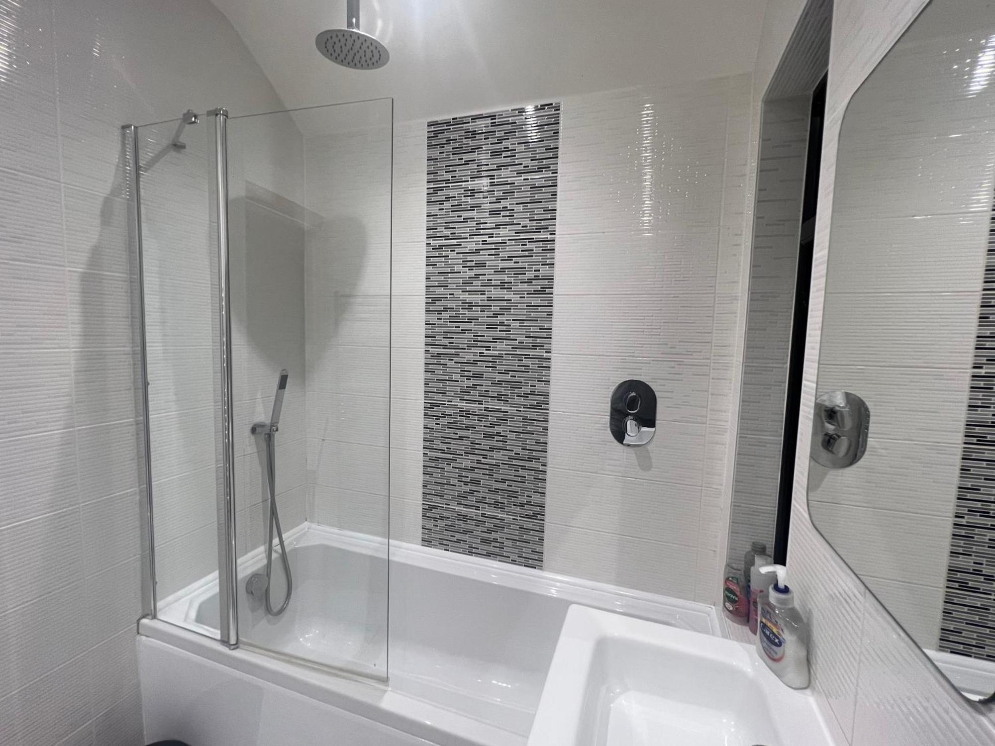 Broadway Beach Home With Hot Tub Herne Bay Bagian luar foto